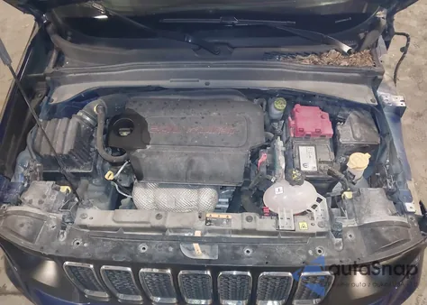 2021 Jeep Renegade Latitude 4X4 from USA, damaged, VIN ZACNJDBBXMPM41852